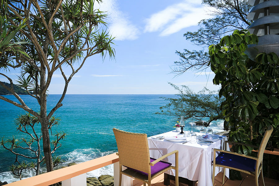 Nice restaurant with an amazing view in Phuket